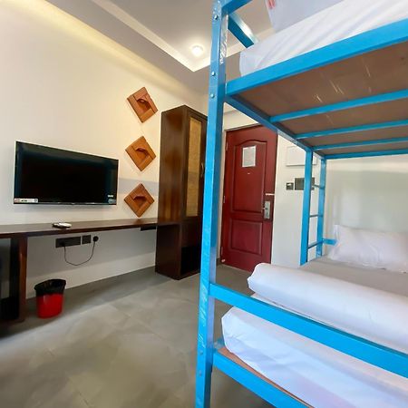 Downtown Hostels - أنجونا المظهر الخارجي الصورة