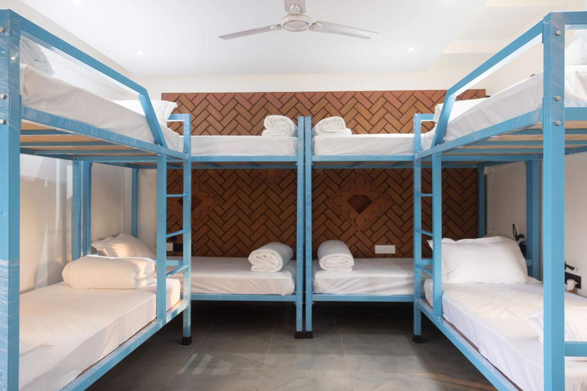 Downtown Hostels - أنجونا المظهر الخارجي الصورة