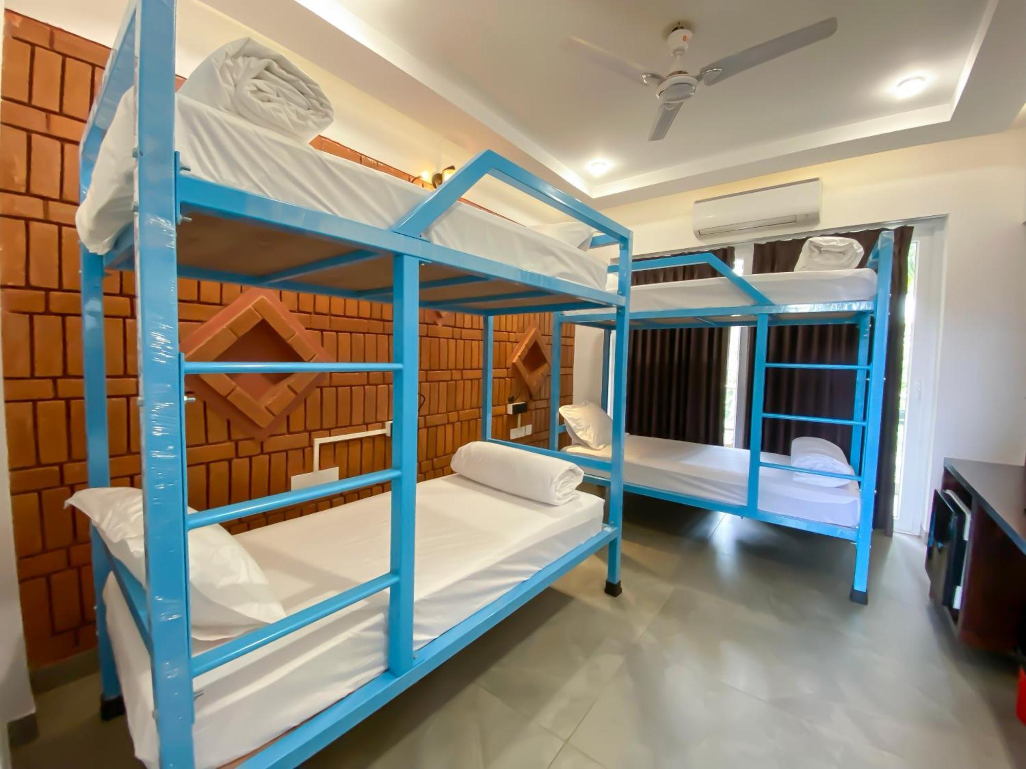Downtown Hostels - أنجونا المظهر الخارجي الصورة