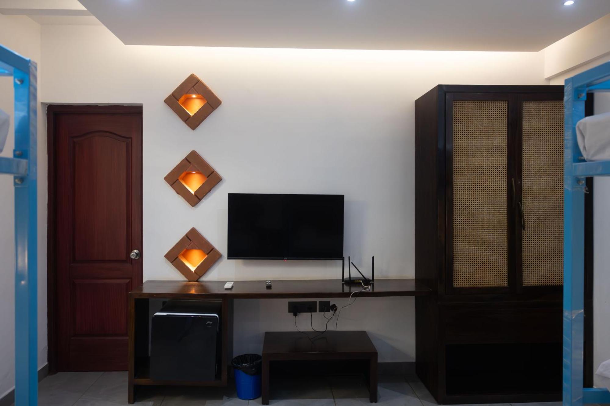 Downtown Hostels - أنجونا المظهر الخارجي الصورة