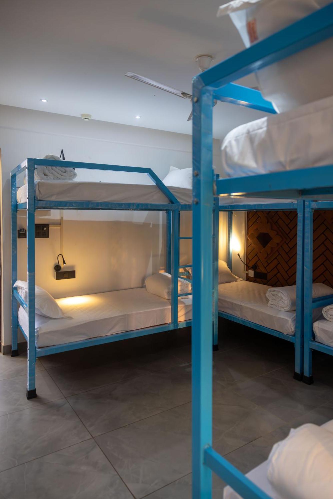 Downtown Hostels - أنجونا المظهر الخارجي الصورة